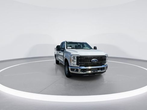 New 2026 Ford F250 XL w/ XL Chrome Package image 2