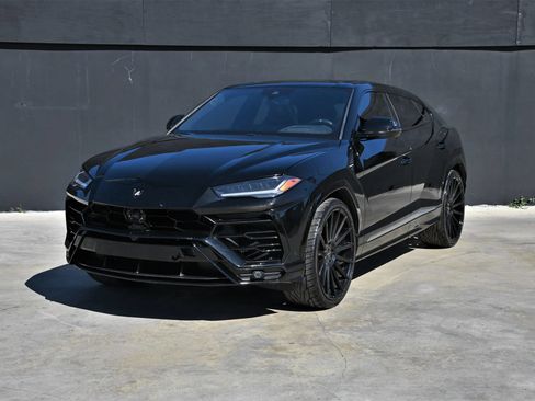 Used 2020 Lamborghini Urus AWD/4WD image 2