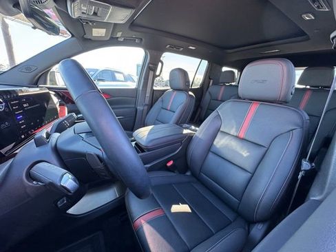 Used 2024 Chevrolet Traverse RS w/ LPO, Floor Liner Package image 15