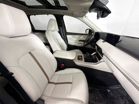 Certified 2025 MAZDA CX-90 3.3 Turbo w/ Premium Plus Pkg image 45