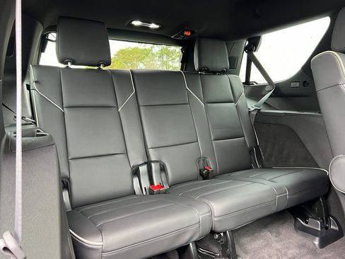 Certified 2023 Cadillac Escalade Premium Luxury image 27