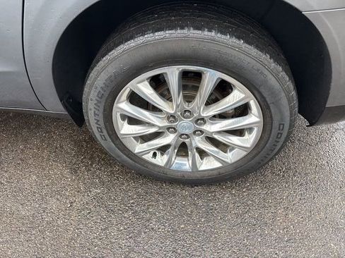 Used 2019 Buick Enclave Essence image 45