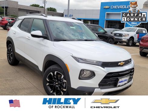 Used 2023 Chevrolet TrailBlazer LT FWD image 1