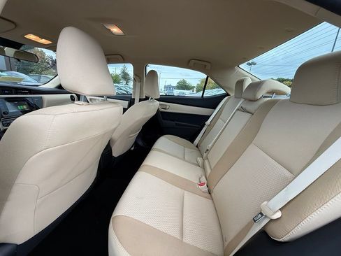 Used 2017 Toyota Corolla LE w/ Carpet Mat Package (TMS) FWD image 17