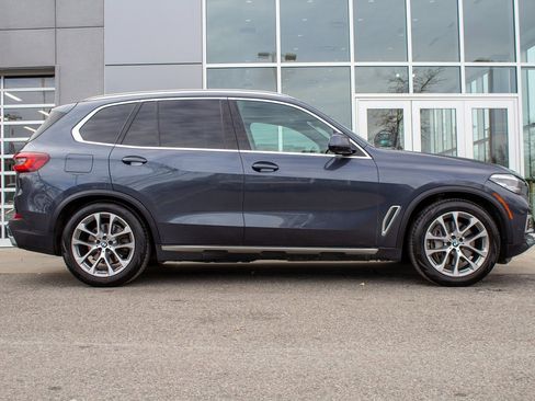 Used 2021 BMW X5 xDrive45e w/ Parking Assistance Package image 4