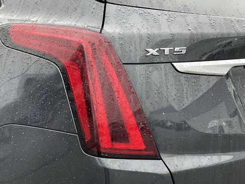 Used 2022 Cadillac XT5 Premium Luxury w/ LPO, Floor Liner Package image 39