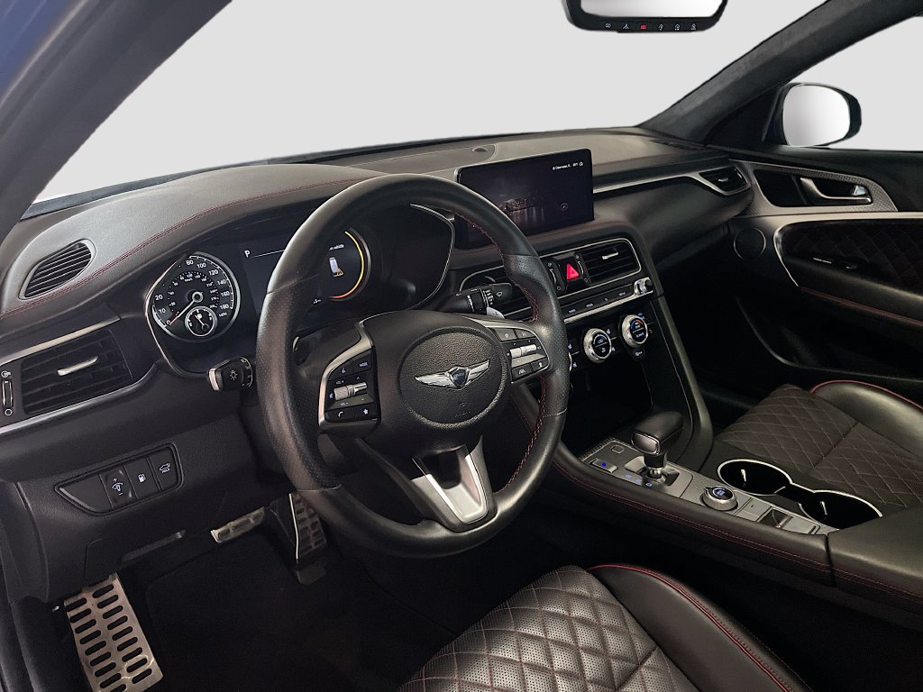 Used 2023 Genesis G70 3.3T w/ Sport Prestige Package RWD image 9