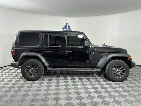 Used 2024 Jeep Wrangler Unlimited Sport AWD/4WD image 6