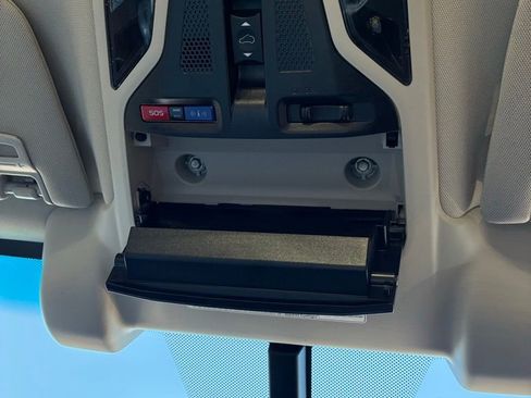 Used 2022 Subaru Legacy Touring XT image 38