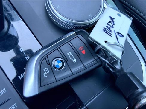 Used 2024 BMW X3 sDrive30i w/ Premium Package w/ZPA RWD image 15