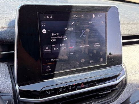 Used 2022 Jeep Compass Latitude w/ Convenience Group FWD image 8