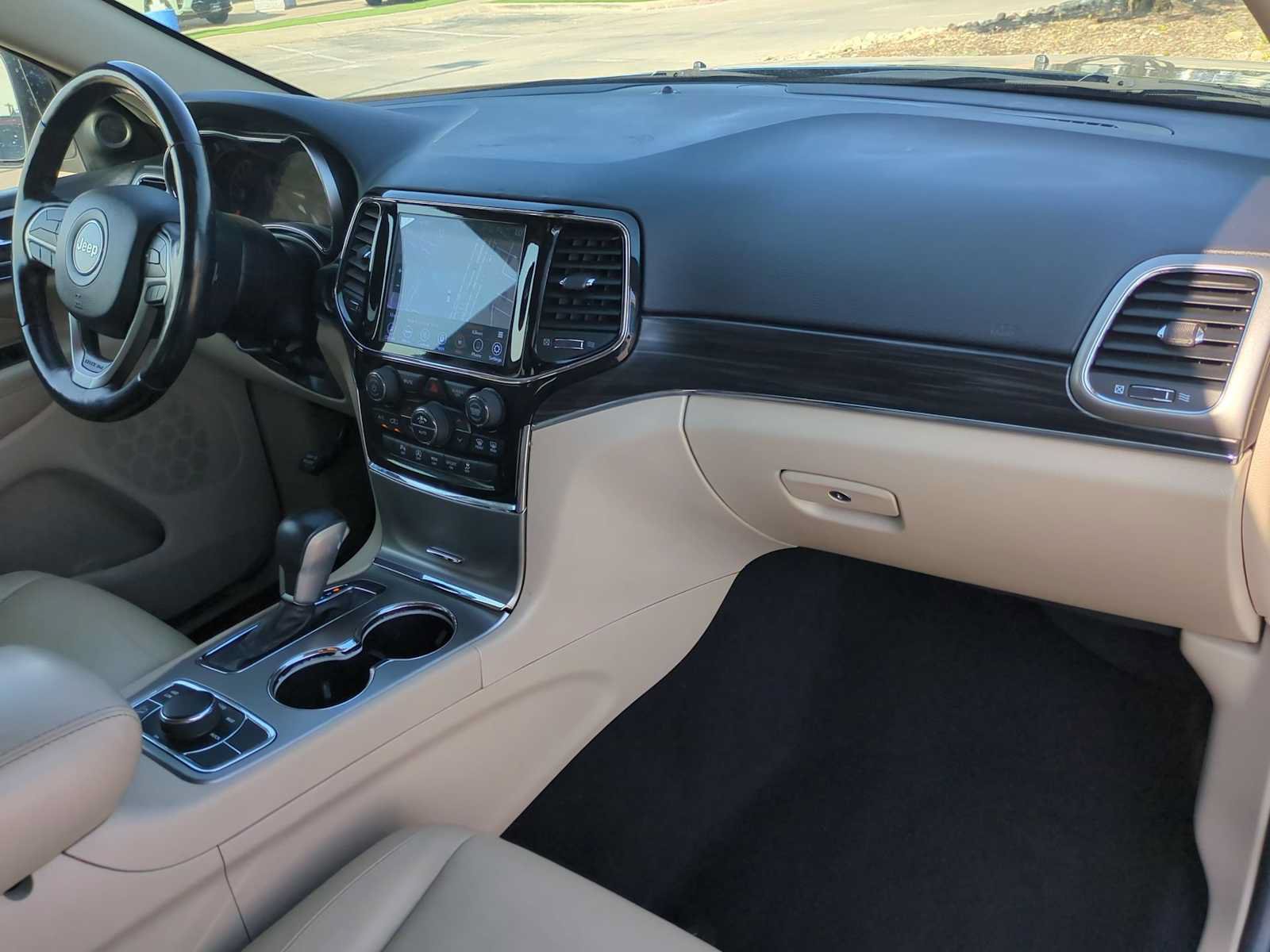 Used 2019 Jeep Grand Cherokee Limited AWD/4WD image 30