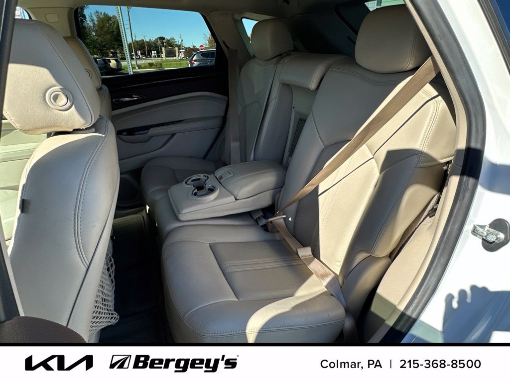 Used 2015 Cadillac SRX Luxury w/ Driver Awareness Package FWD image 12