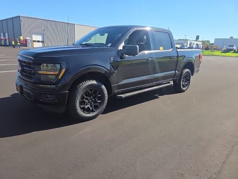 Used 2024 Ford F150 XLT w/ Tow/Haul Package AWD/4WD image 4