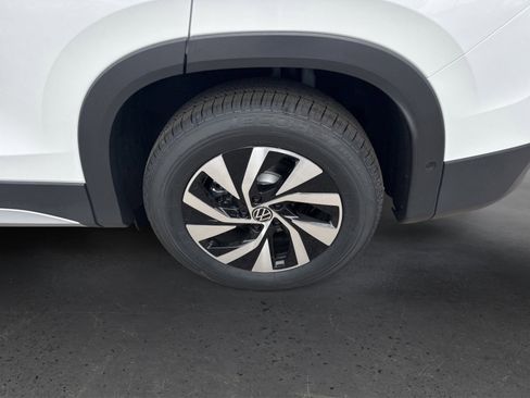 New 2026 Volkswagen Tiguan S image 7