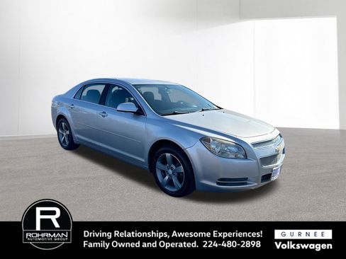Used 2009 Chevrolet Malibu LT w/ Power Convenience Package FWD image 2