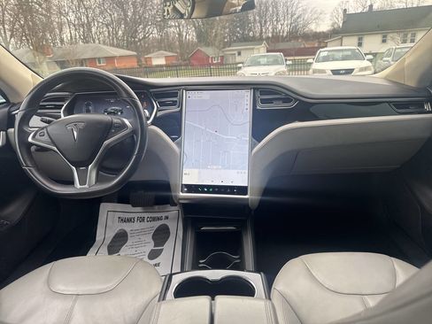 Used 2013 Tesla Model S Base 4dr Liftback (85 kWh) image 11
