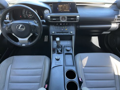 Used 2016 Lexus IS 200t image 3
