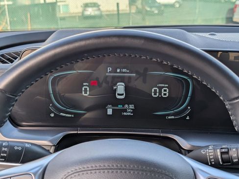 Certified 2024 Kia Telluride S w/ S Sunroof Package image 26