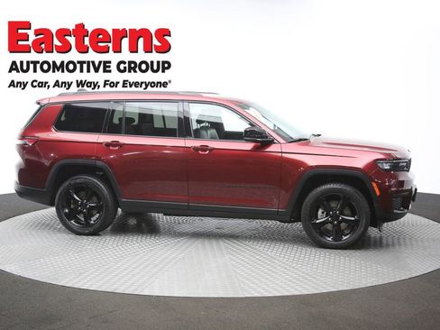 Used 2023 Jeep Grand Cherokee L Laredo image 46