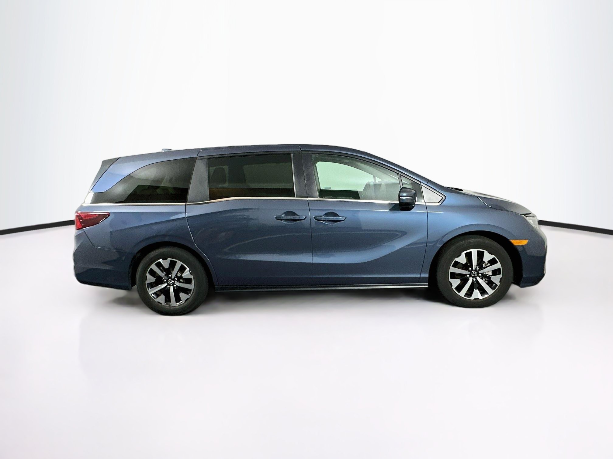Used 2025 Honda Odyssey EX-L image 10
