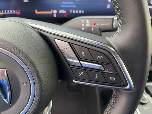 Used 2025 Buick Enclave Sport Touring image 8