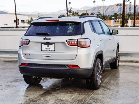New 2026 Jeep Compass Latitude image 9