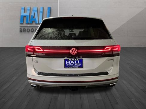New 2026 Volkswagen Atlas Peak Edition AWD/4WD image 4