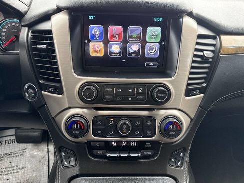 Used 2017 GMC Yukon Denali image 37