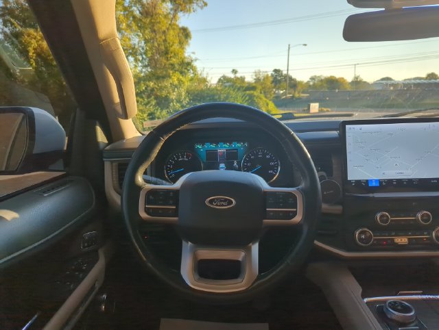 Used 2023 Ford Expedition Max Limited AWD/4WD image 26