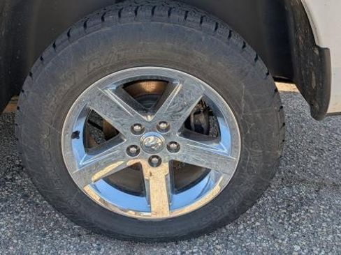 Used 2014 RAM 1500 Express AWD/4WD image 21