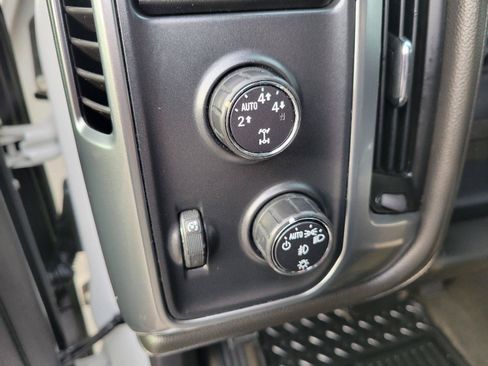 Used 2015 Chevrolet Silverado 1500 LTZ Z71 w/ LTZ Plus Package AWD/4WD image 10