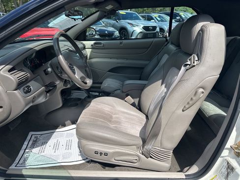 Used 2006 Chrysler Sebring Touring image 26
