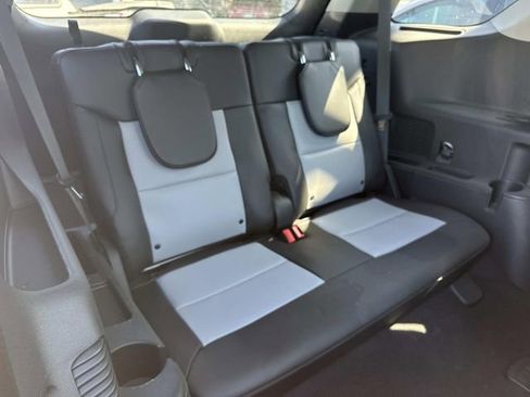 Used 2023 Ford Explorer XLT w/ Equipment Group 202A image 6