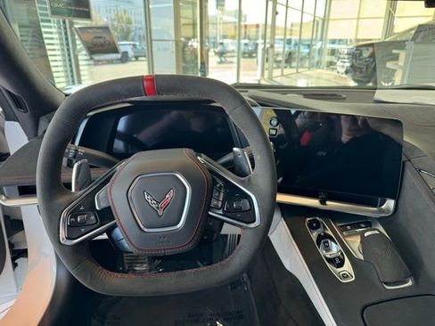 Used 2023 Chevrolet Corvette Stingray Premium Cpe w/ Z51 Performance Package image 11