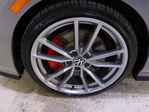 Used 2023 Volkswagen GTI SE image 9