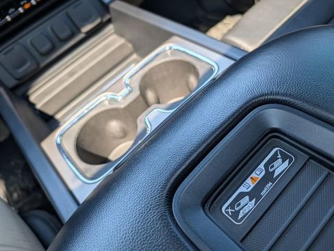 Used 2019 GMC Sierra 2500 Denali w/ Duramax Plus Package AWD/4WD image 29