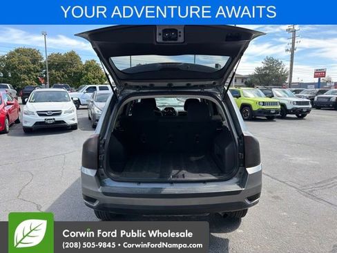 Used 2014 Jeep Compass Sport FWD image 29