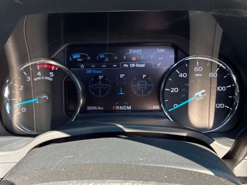 Used 2022 Ford F350 Lariat w/ Tremor Off-Road Package AWD/4WD image 11