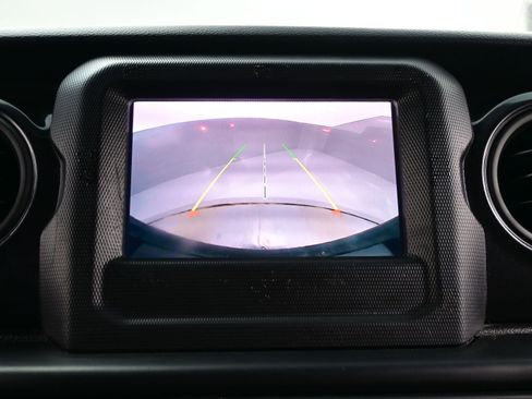 Used 2021 Jeep Wrangler Unlimited Sport image 15