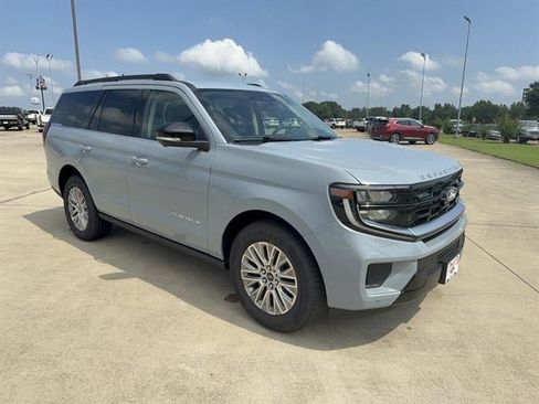 New 2027 Ford Expedition Platinum w/ Driver's Package AWD/4WD image 2