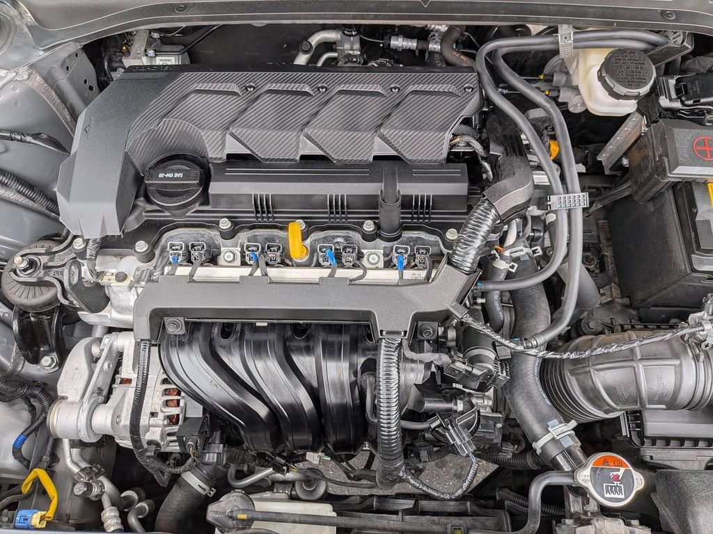Used 2025 Hyundai Venue SEL FWD image 34