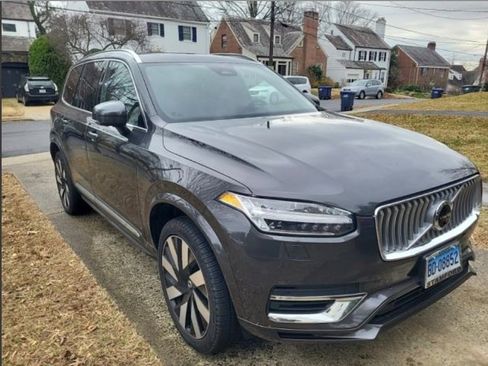 Used 2024 Volvo XC90 T8 Plus w/ Protection Package image 4