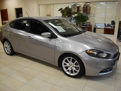 Used 2014 Dodge Dart SXT FWD image 3
