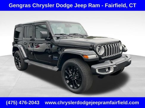 Certified 2025 Jeep Wrangler Unlimited Sahara AWD/4WD image 1