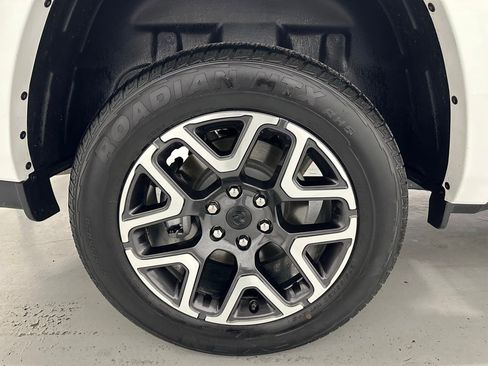 Used 2025 RAM 1500 Laramie image 64