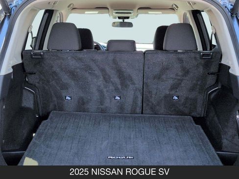 Certified 2025 Nissan Rogue SV image 19