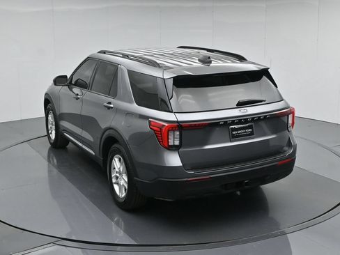 Certified 2025 Ford Explorer Active RWD image 42