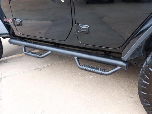 Used 2020 Jeep Wrangler Unlimited Rubicon AWD/4WD image 17