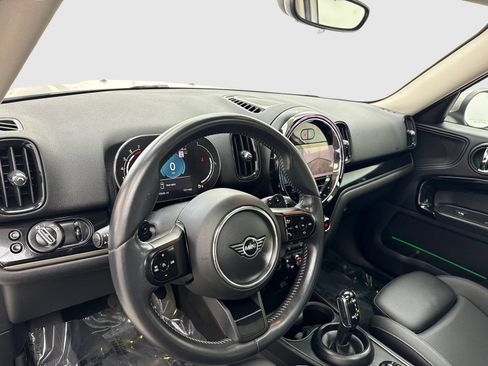 Used 2024 MINI Cooper Countryman S w/ Premium Package FWD image 18